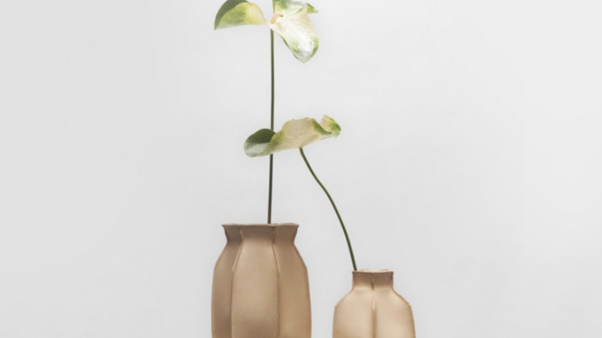 Studio Roex Plumber's Piece lederen vaas